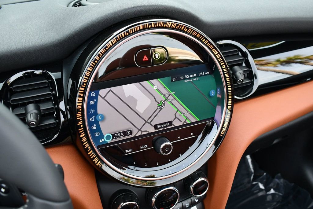 Used 2023 MINI Cooper S image 13