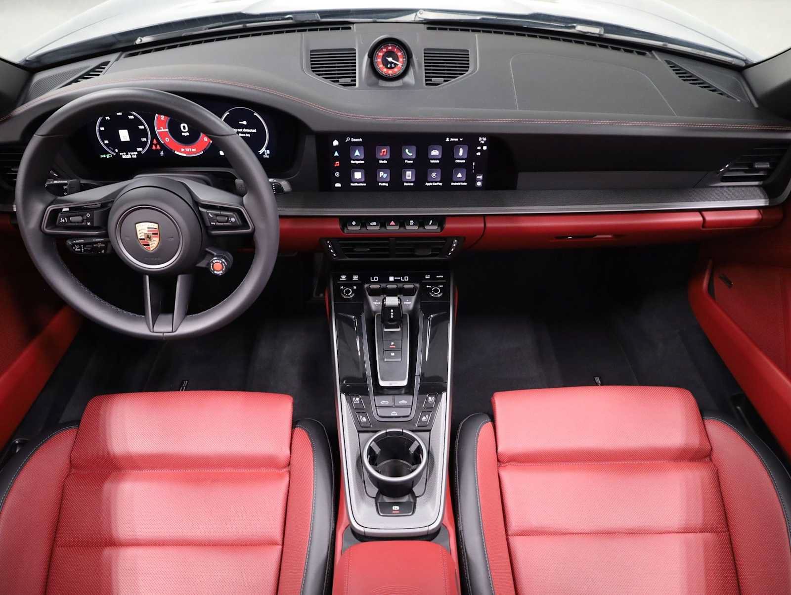 Certified 2025 Porsche 911 Carrera RWD image 25