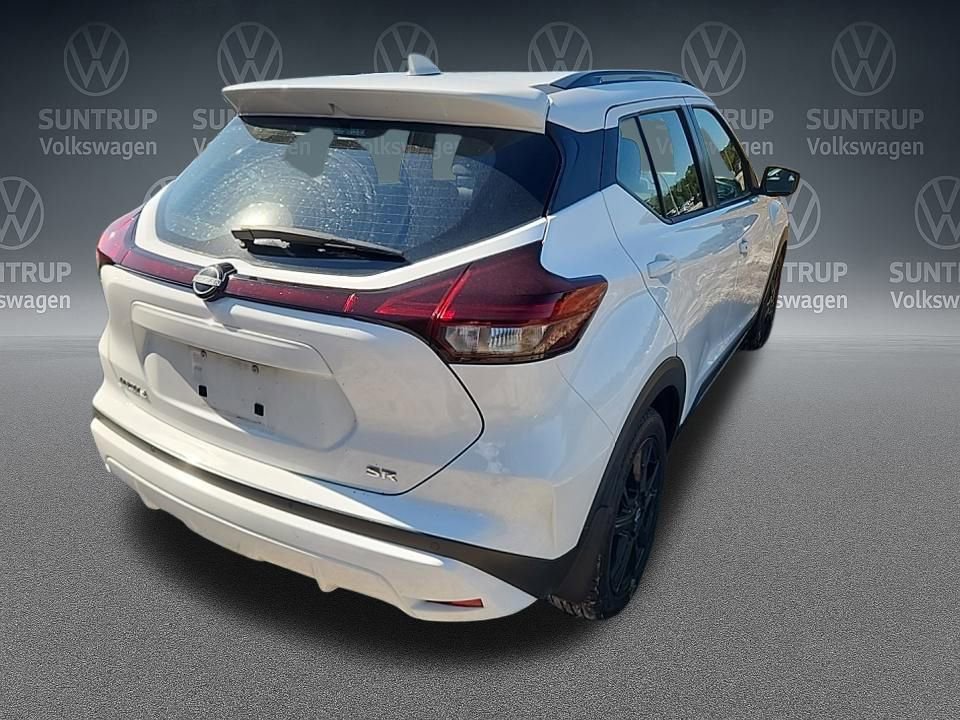 Used 2023 Nissan Kicks SR image 34