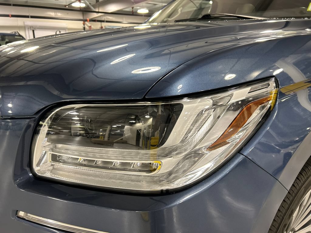 Used 2020 Lincoln Navigator L Reserve w/ Luxury Package AWD/4WD image 7