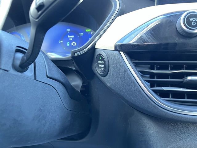 Used 2022 Ford Escape Titanium w/ Titanium Premium Package image 18