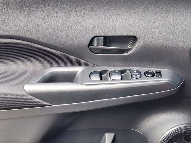 Used 2022 Nissan Kicks S FWD image 25