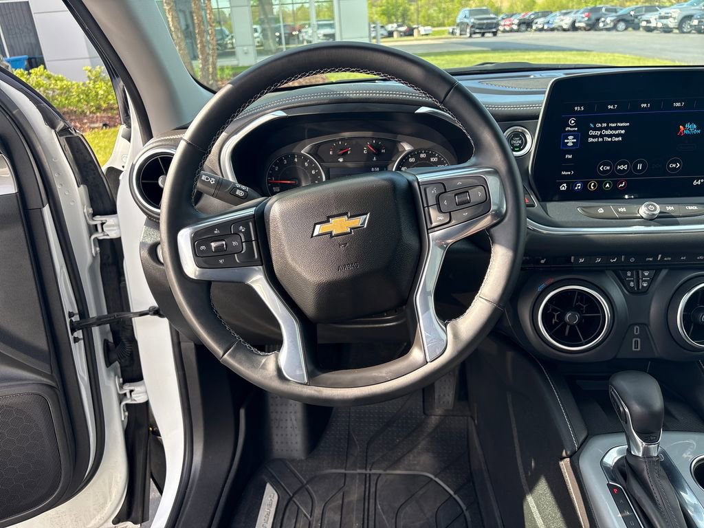 Certified 2023 Chevrolet Blazer LT w/ Sound & Technology Package AWD/4WD image 11