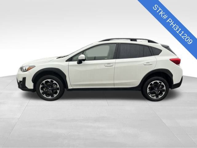 Used 2023 Subaru Crosstrek 2.0i Premium image 4
