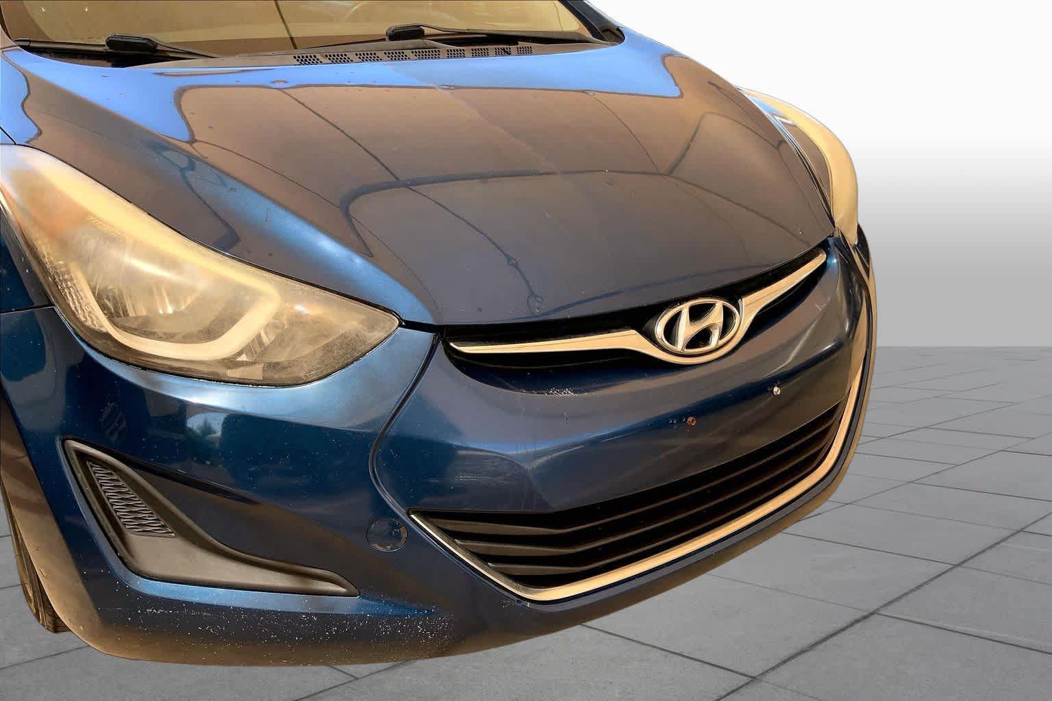 Used 2014 Hyundai Elantra SE FWD image 29