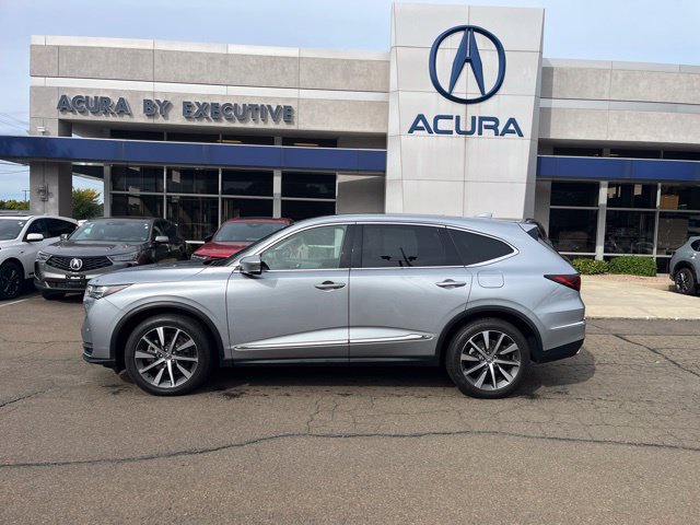 Used 2025 Acura MDX w/ Technology Package AWD/4WD image 2