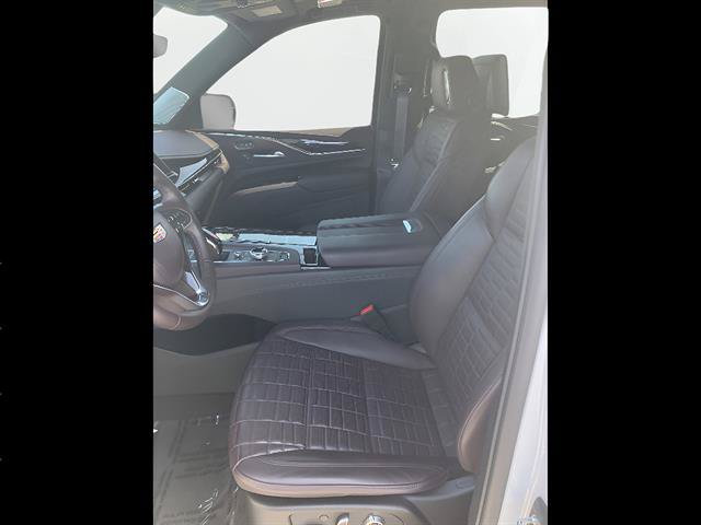 Certified 2024 Cadillac Escalade Sport Platinum w/ Heavy-Duty Trailer Package AWD/4WD image 12