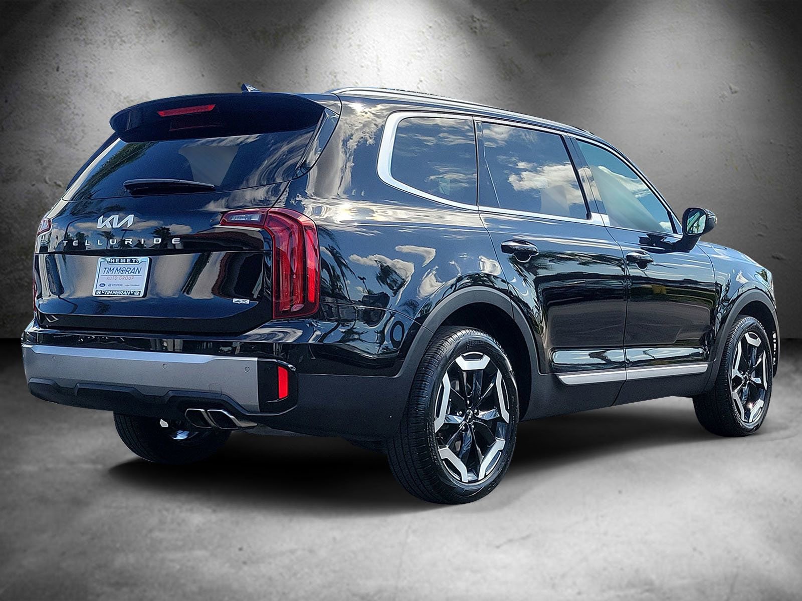 Used 2025 Kia Telluride S AWD/4WD image 3