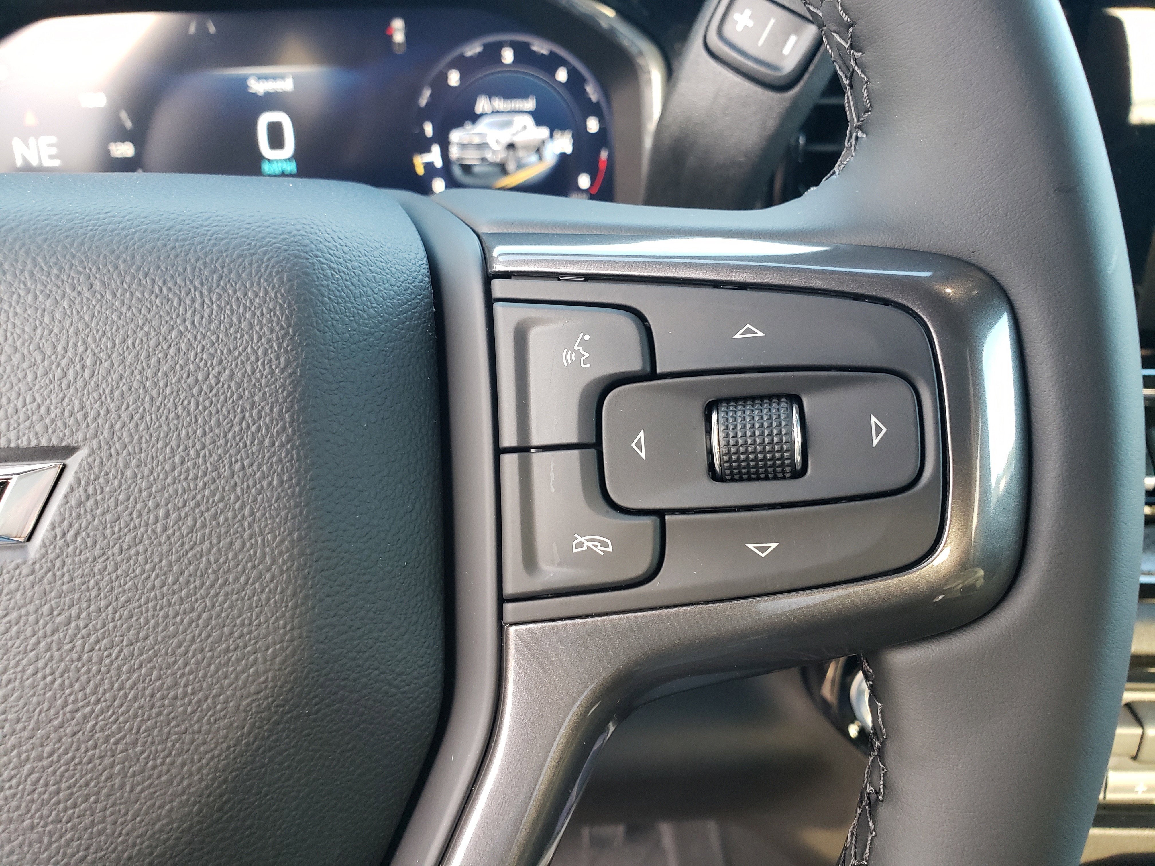 New 2026 Chevrolet Silverado 2500 ZR2 image 18