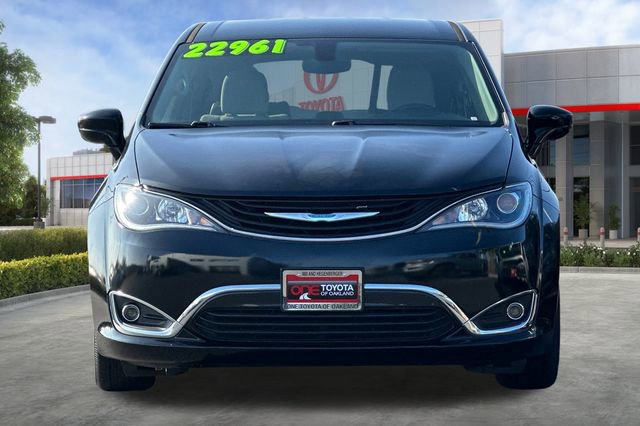 Used 2018 Chrysler Pacifica Touring Plus image 11