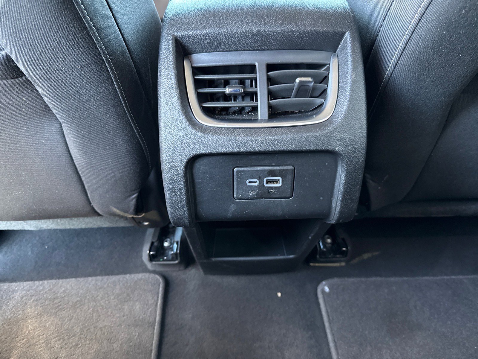 Used 2024 Chevrolet Blazer LT FWD image 26