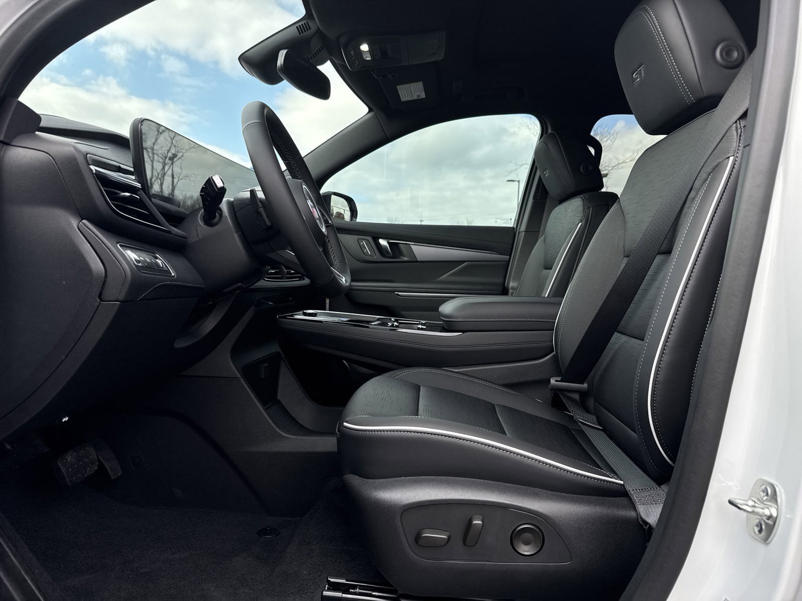 New 2025 Buick Enclave Sport Touring w/ Power Package image 16