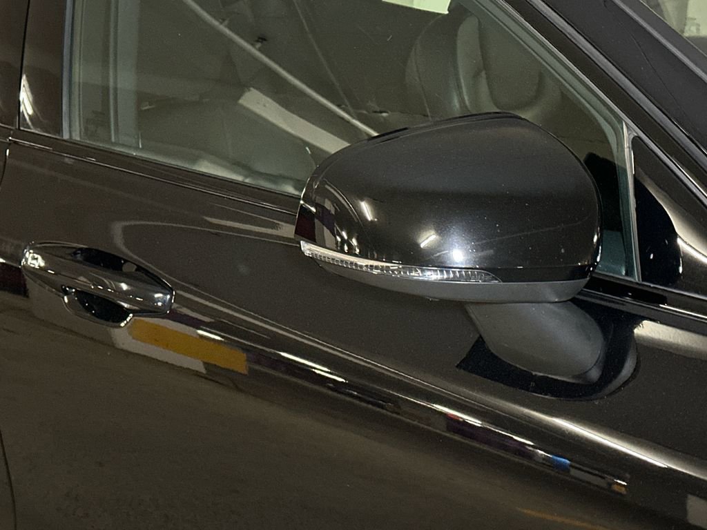 Used 2023 Volvo S60 T8 Plus w/ Protection Package Premier image 9