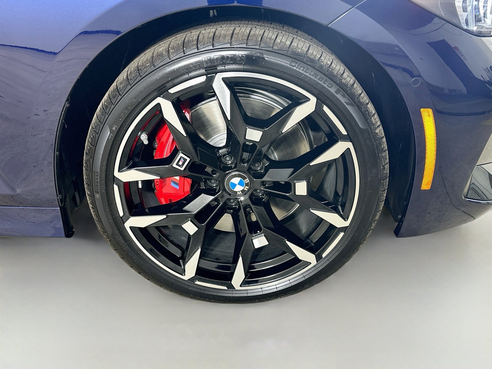 New 2026 BMW 330i xDrive Sedan w/ M Sport Package AWD/4WD image 10