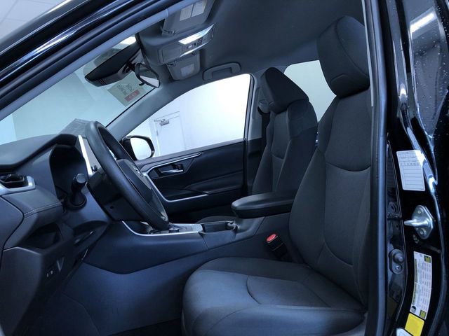 Certified 2025 Toyota RAV4 XLE AWD/4WD image 18