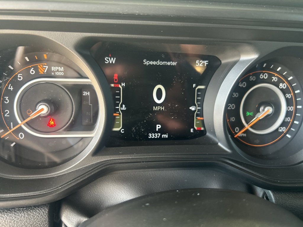 Used 2025 Jeep Gladiator Sport image 19