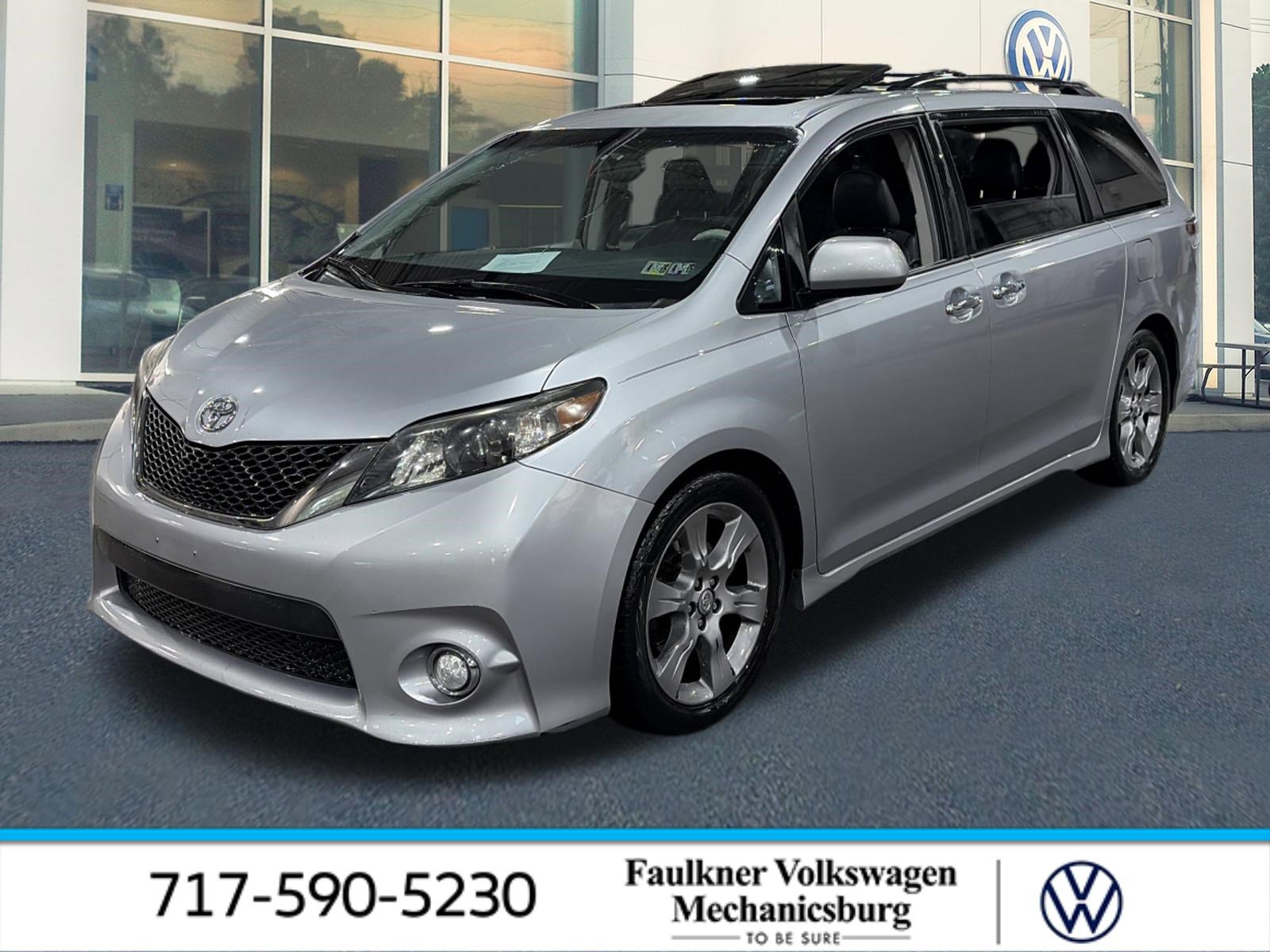 Used 2013 Toyota Sienna SE w/ Premium Pkg w/Entune FWD video 1