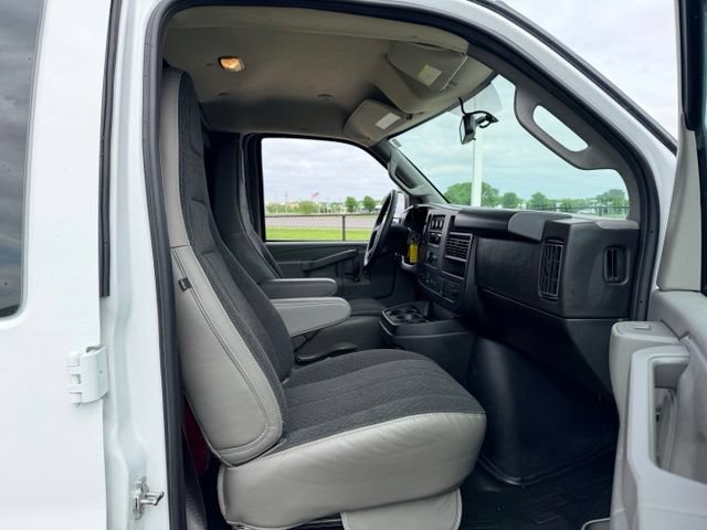 Certified 2025 GMC Savana 2500 w/ Driver Convenience Package RWD image 10