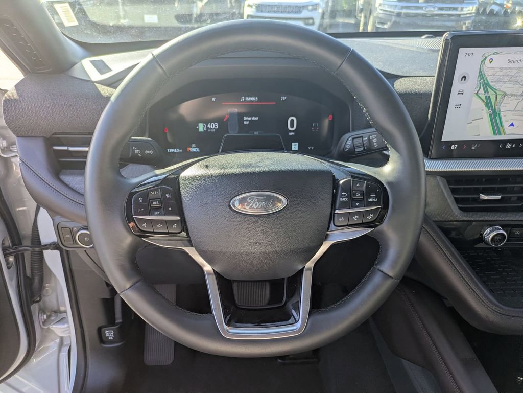 Used 2025 Ford Explorer Platinum w/ LUX Leather Package image 18