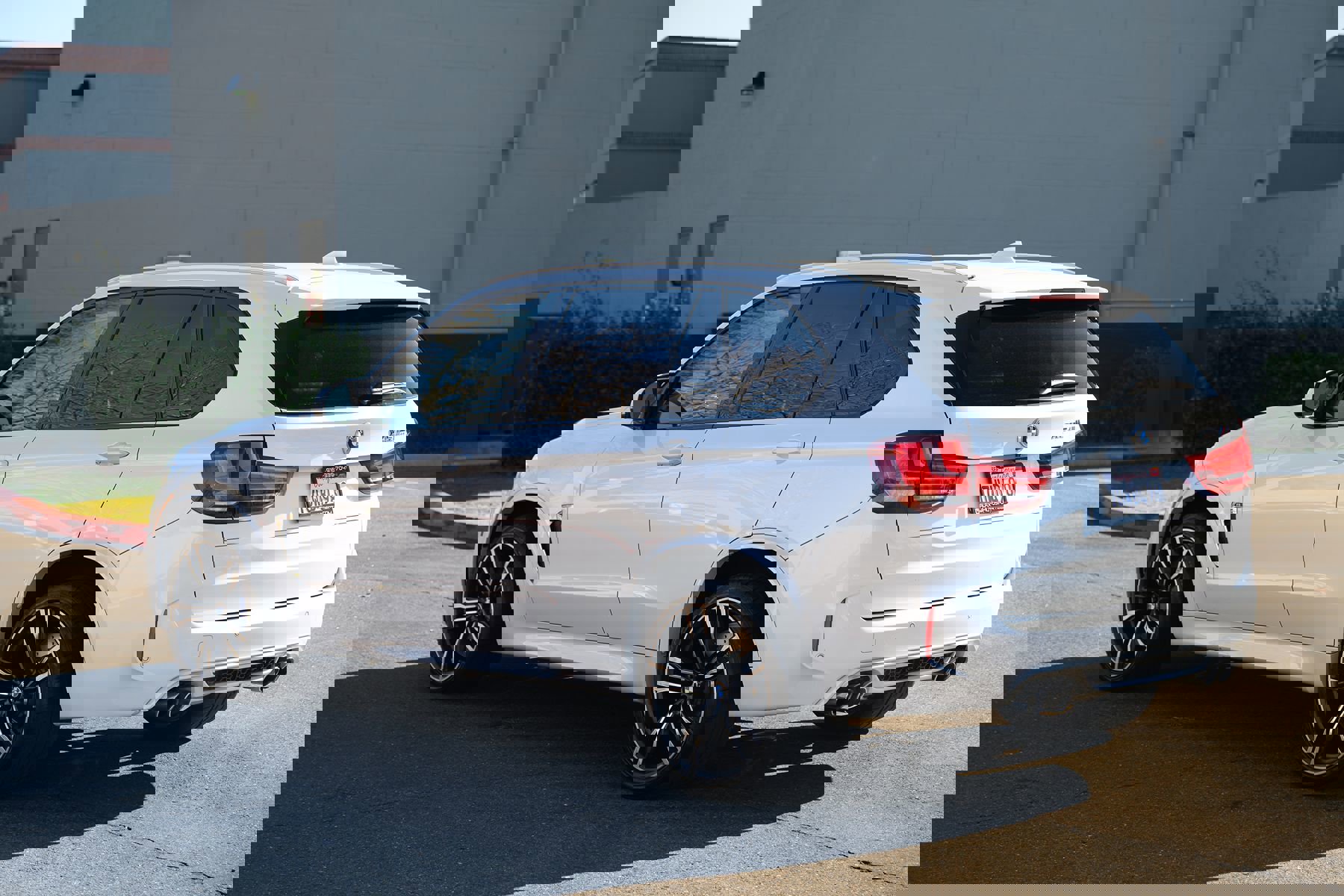 Used 2016 BMW X5 M image 5