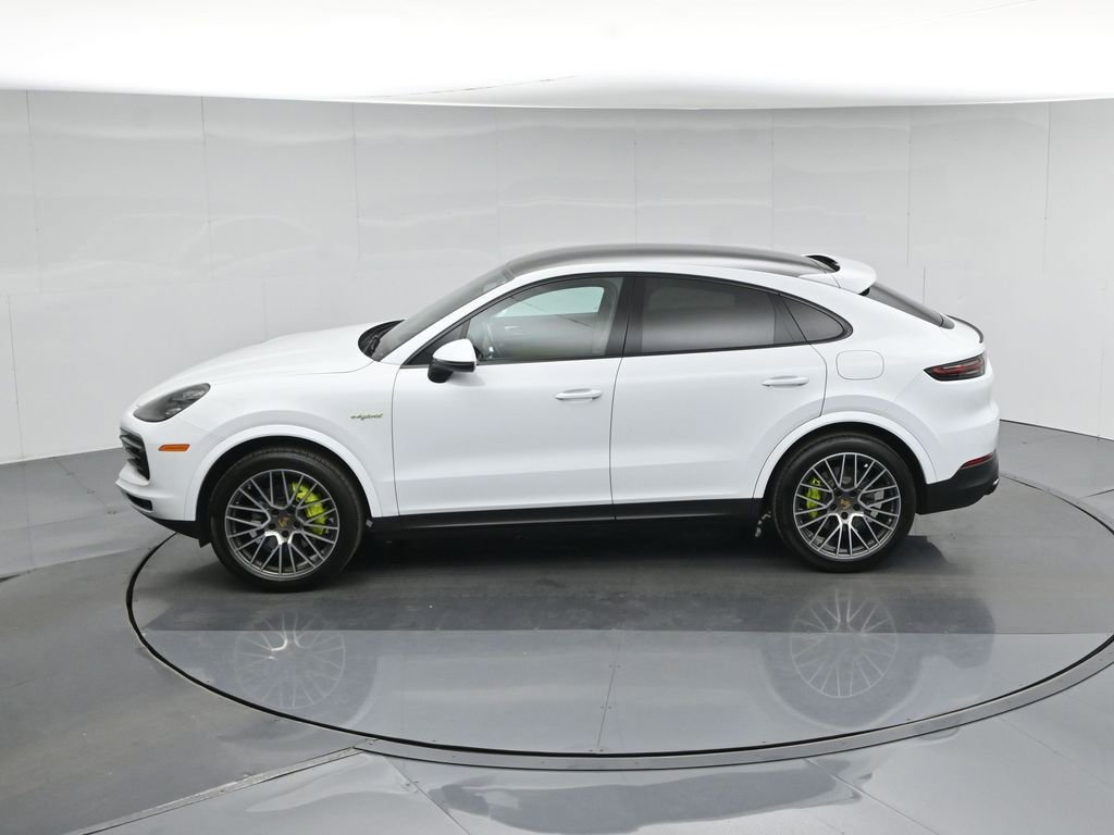 Used 2022 Porsche Cayenne E-Hybrid Coupe image 38