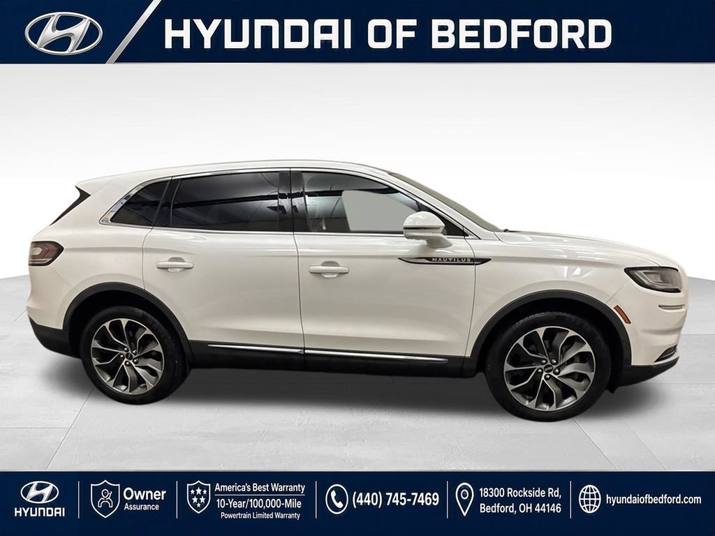 Used 2021 Lincoln Nautilus Reserve AWD/4WD image 4