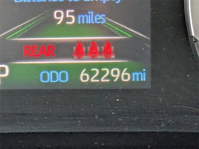 Used 2022 Toyota RAV4 XLE image 30