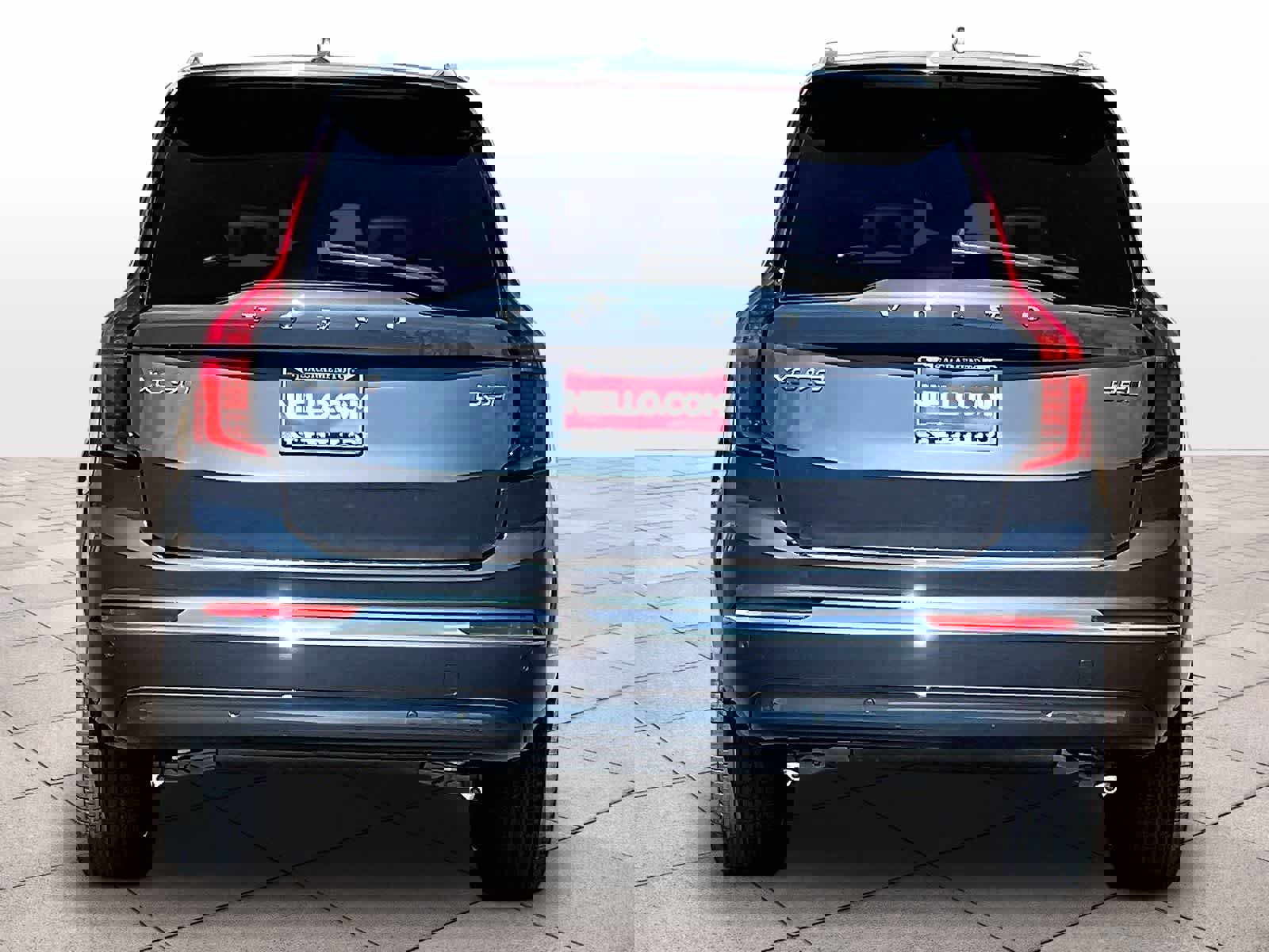 New 2026 Volvo XC90 B5 Plus w/ Protection Package image 6