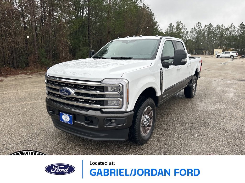 New 2025 Ford F250 King Ranch w/ FX4 Off-Road Package