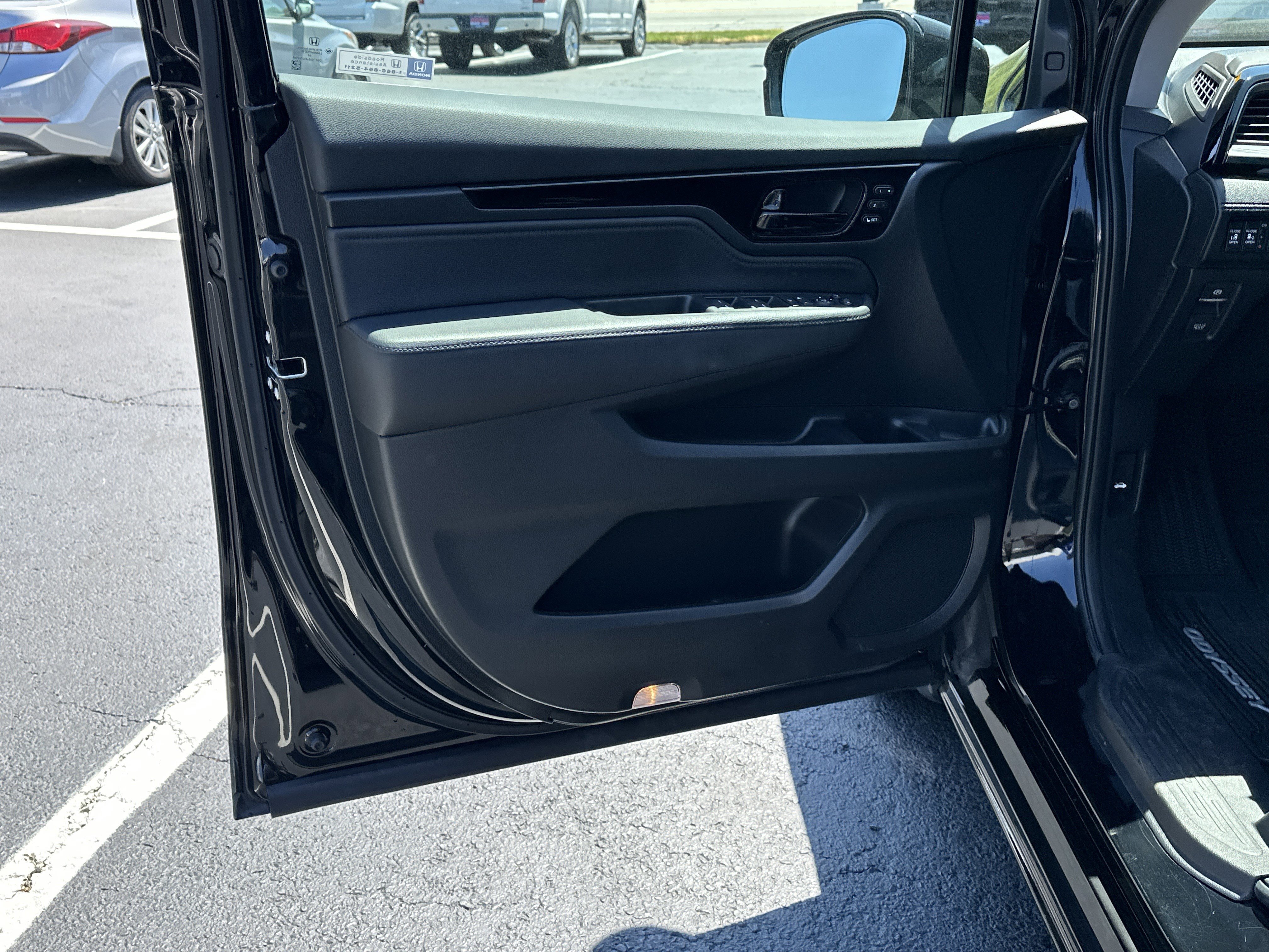Used 2023 Honda Odyssey Elite image 10