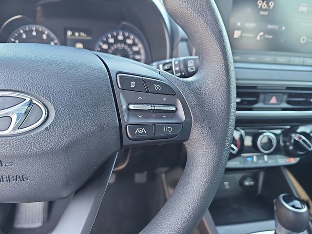 Used 2023 Hyundai Kona SEL image 18