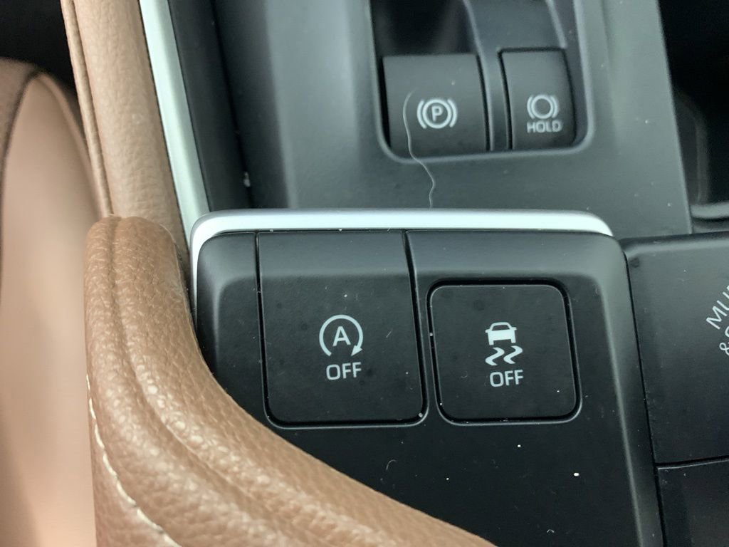 Used 2024 Toyota Grand Highlander AWD image 30