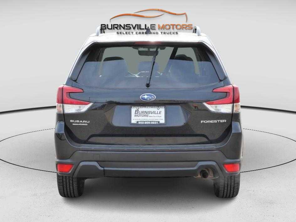 Used 2020 Subaru Forester Premium image 6