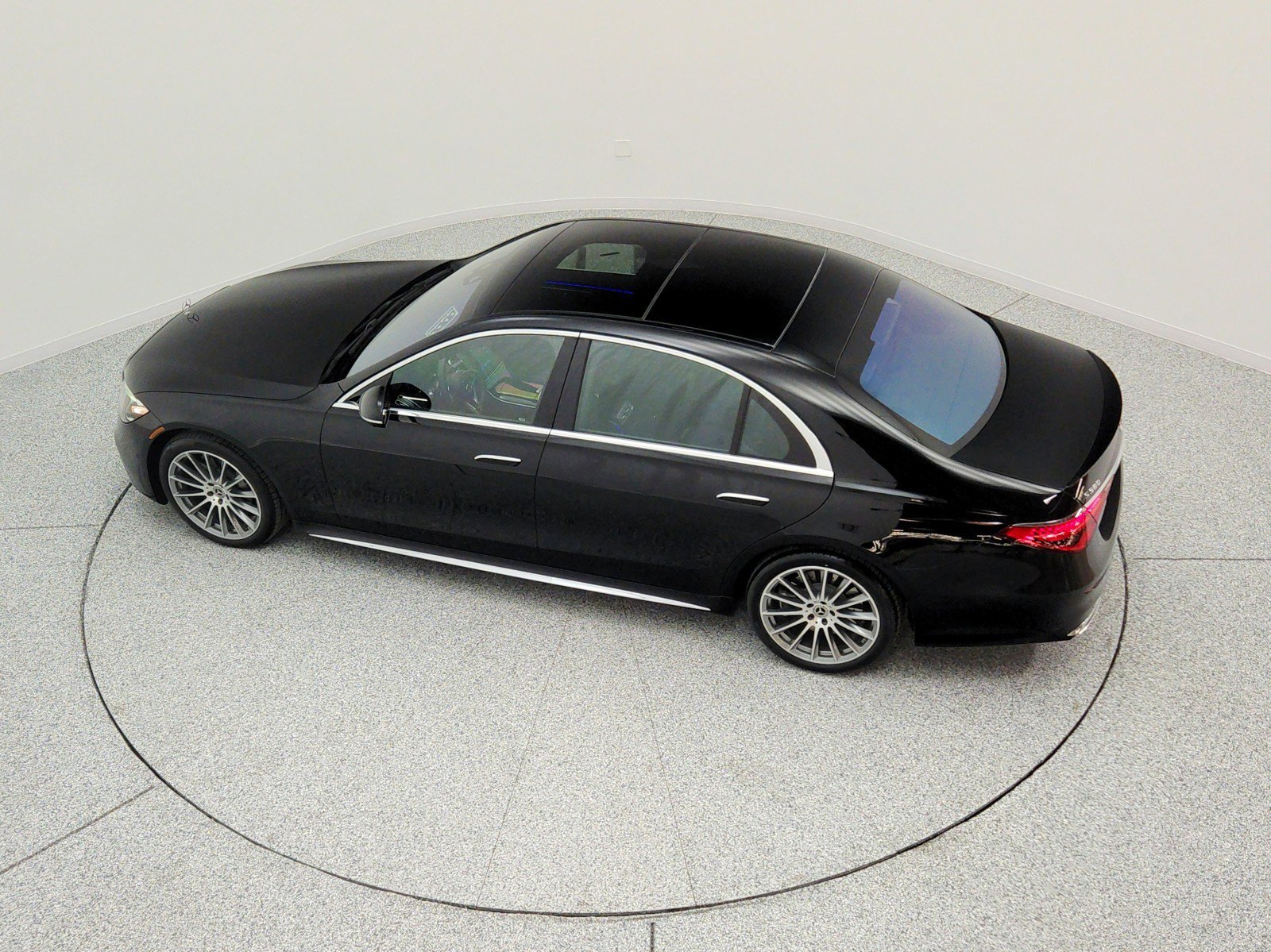 Certified 2023 Mercedes-Benz S 580 4MATIC Sedan image 30