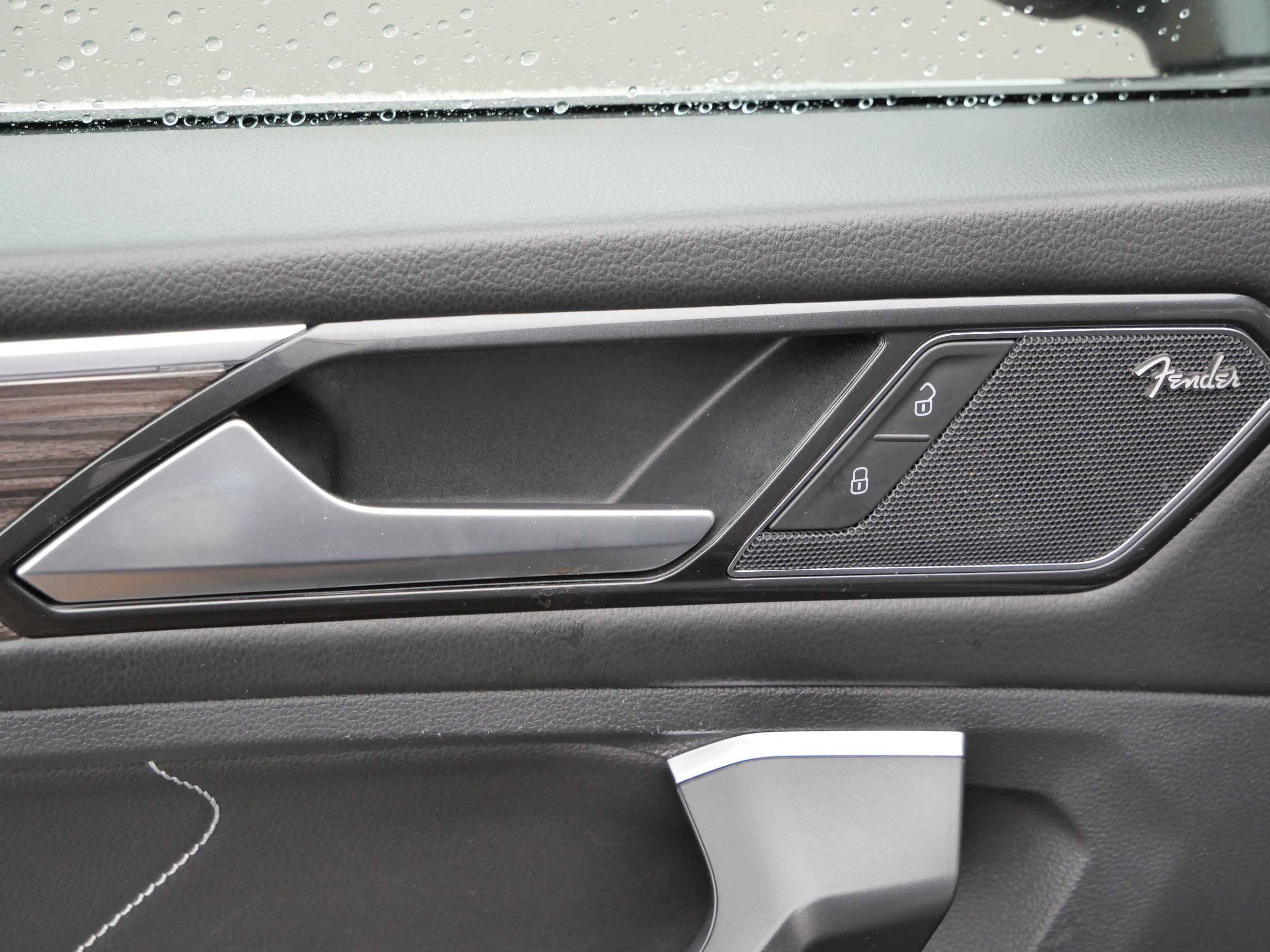 Used 2023 Volkswagen Tiguan SEL R-Line image 20