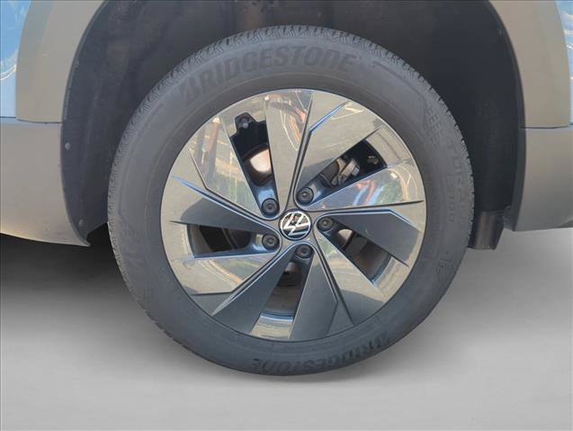Used 2025 Volkswagen Taos S FWD image 11