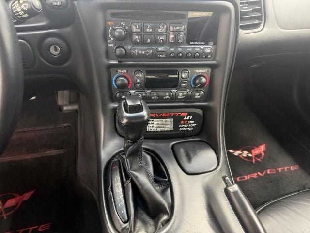 Used 2004 Chevrolet Corvette Convertible w/ Preferred Equipment Group RWD image 15