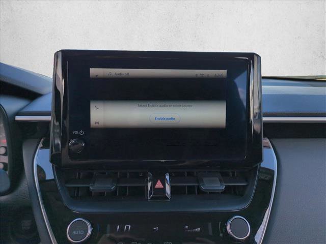 Used 2025 Toyota Corolla Cross LE FWD image 14