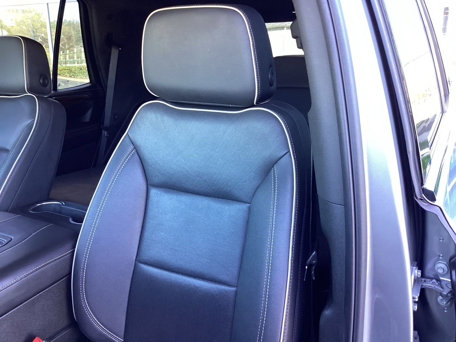 Used 2024 Chevrolet Tahoe Premier image 11