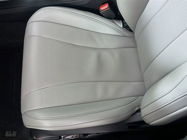 Used 2024 Acura MDX SH-AWD w/ Technology Package image 30