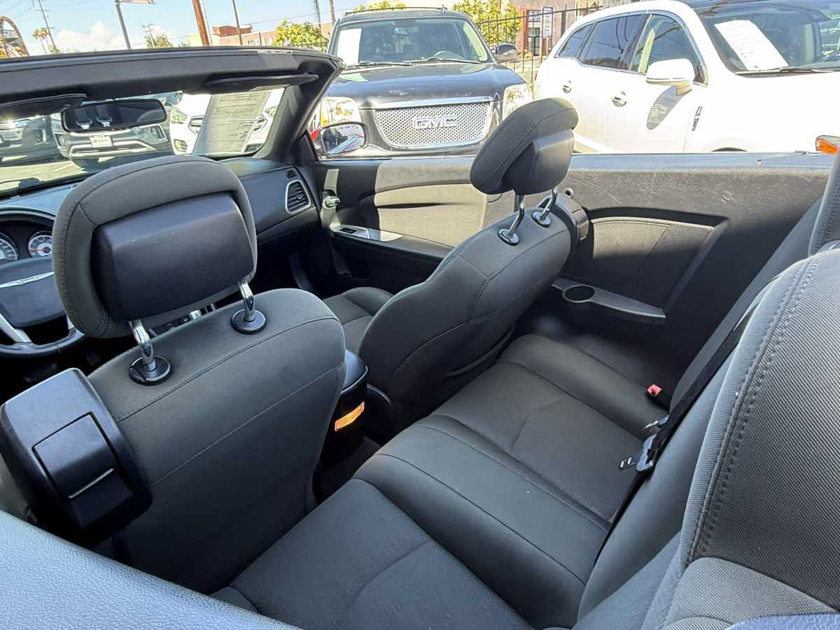 Used 2011 Chrysler 200 Touring w/ Cold Weather Group FWD image 28