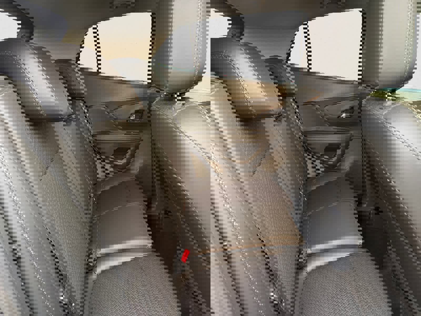 Used 2022 Buick Encore Preferred w/ Safety Package image 17