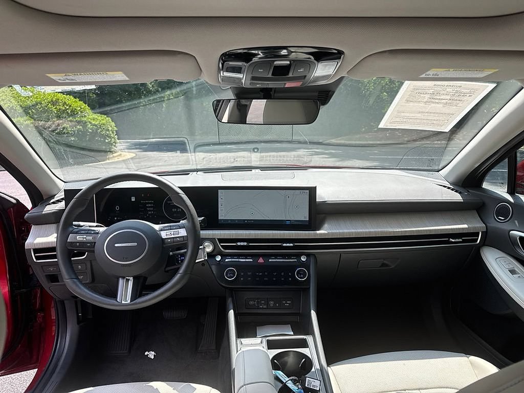 Used 2025 Hyundai Sonata Limited FWD image 27