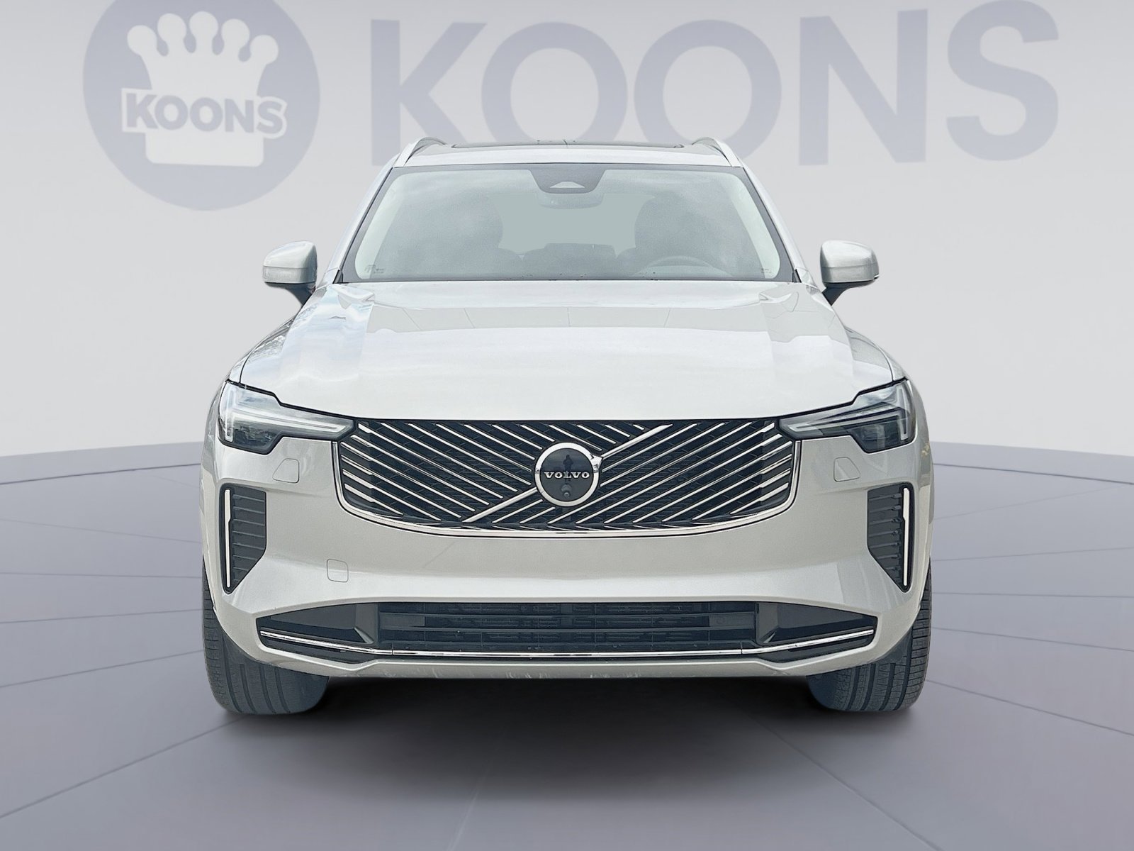 Certified 2025 Volvo XC90 B6 Plus AWD/4WD image 11