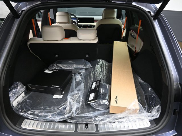 New 2026 Genesis GV70 3.5T Sport Prestige AWD/4WD image 17