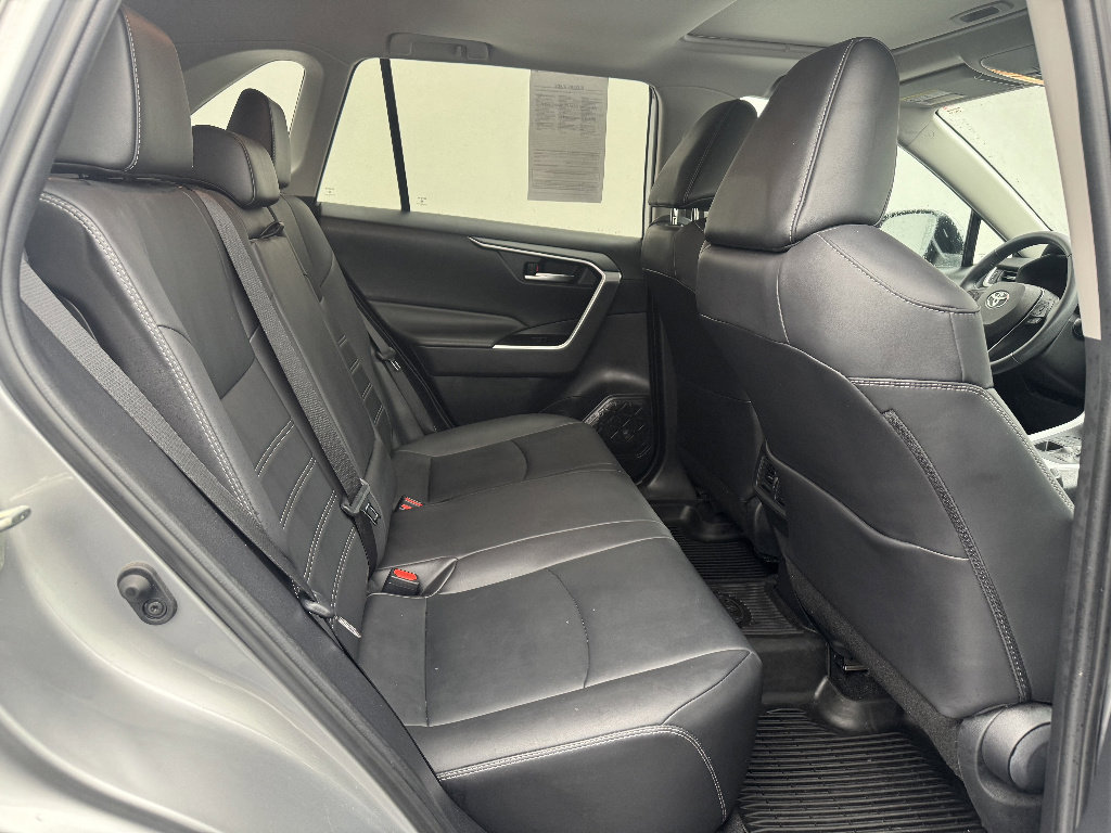 Used 2019 Toyota RAV4 XLE Premium w/ Cold Weather Package image 10