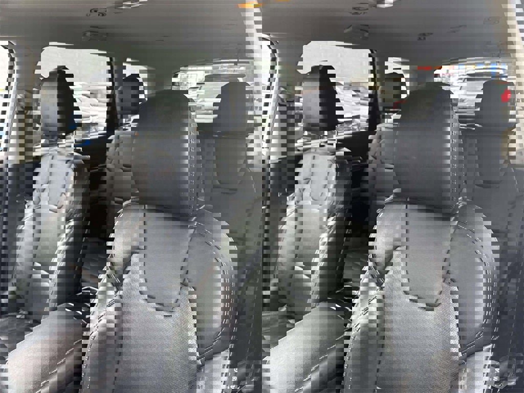 Used 2023 Kia Telluride LX image 19