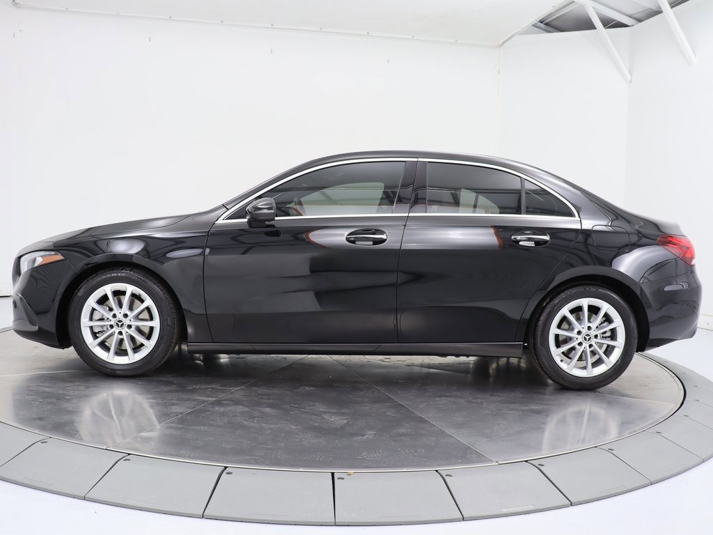 Used 2020 Mercedes-Benz A 220 image 2