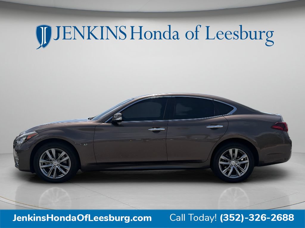 Used 2019 INFINITI Q70 Luxe AWD/4WD image 6