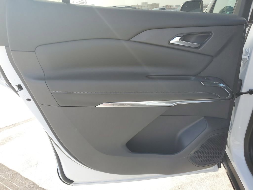 New 2026 Chevrolet Traverse LT w/ Driver Confidence Package image 14